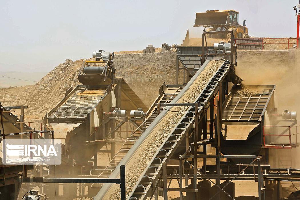 پانار | پارس ساختار | رشد ۱۸ درصدی فروش شرکت‌های بزرگ معدنی بورسی در ۱۴۰۱