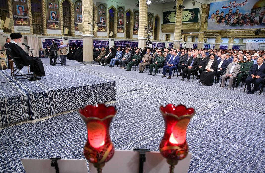 پانار | پارس ساختار | رهبر انقلاب: کشورهای اسلامی باید شریان‌های حیاتی رژیم صهیونیستی را قطع کنند