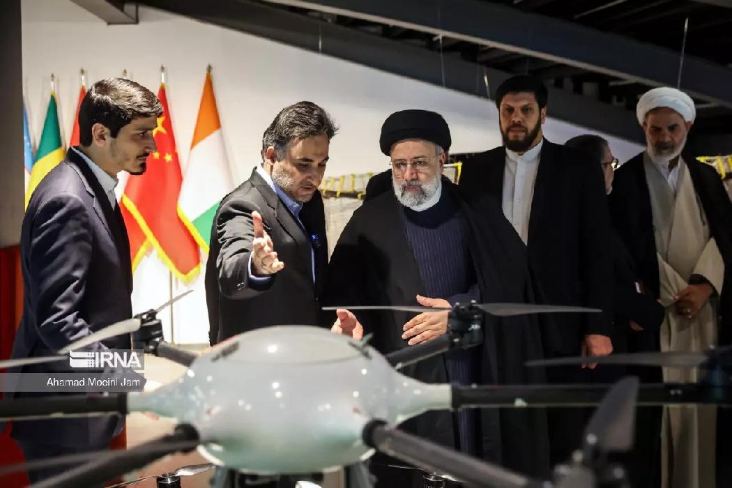 پانار | پارس ساختار | بازدید رئیس‌جمهور از خانه نوآوری و فناوری ایران در نمایشگاه بین‌المللی تهران