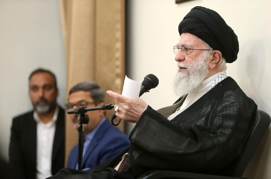 پانار | پارس ساختار | رهبر انقلاب: حرکت مدافعان حرم ایران و منطقه را نجات داد