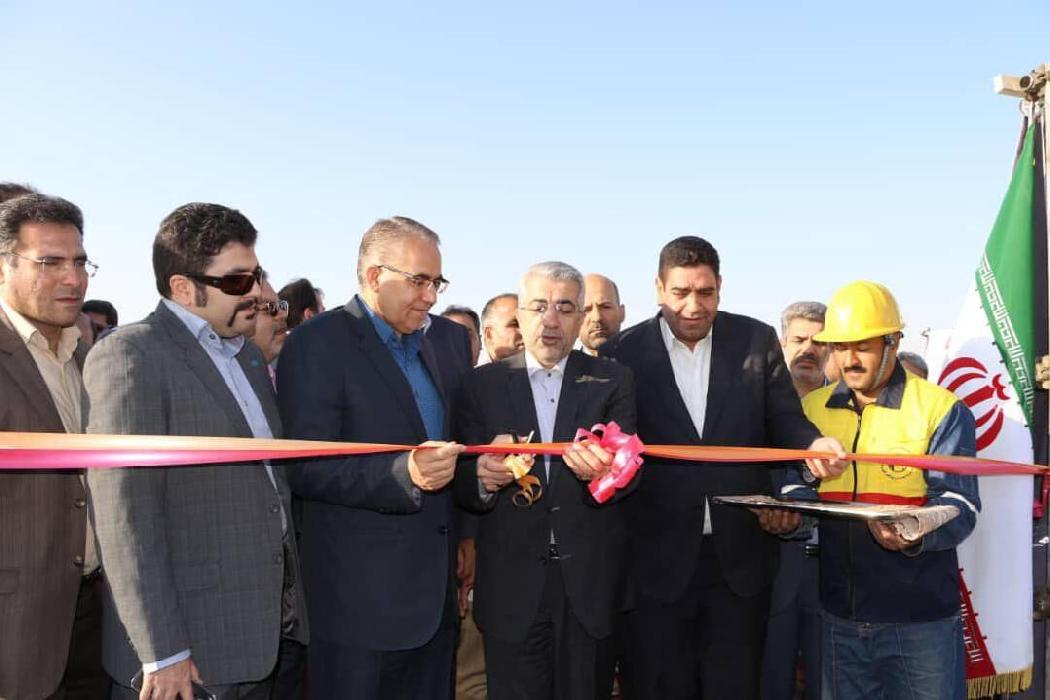 پانار | پارس ساختار | نیروگاه خورشیدی ۷ مگاواتی با حضور وزیر نیرو در ابهر افتتاح شد