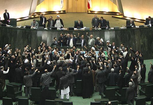 پانار | پارس ساختار | شعار مرگ بر آمریکا در مجلس شورای اسلامی طنین انداز شد