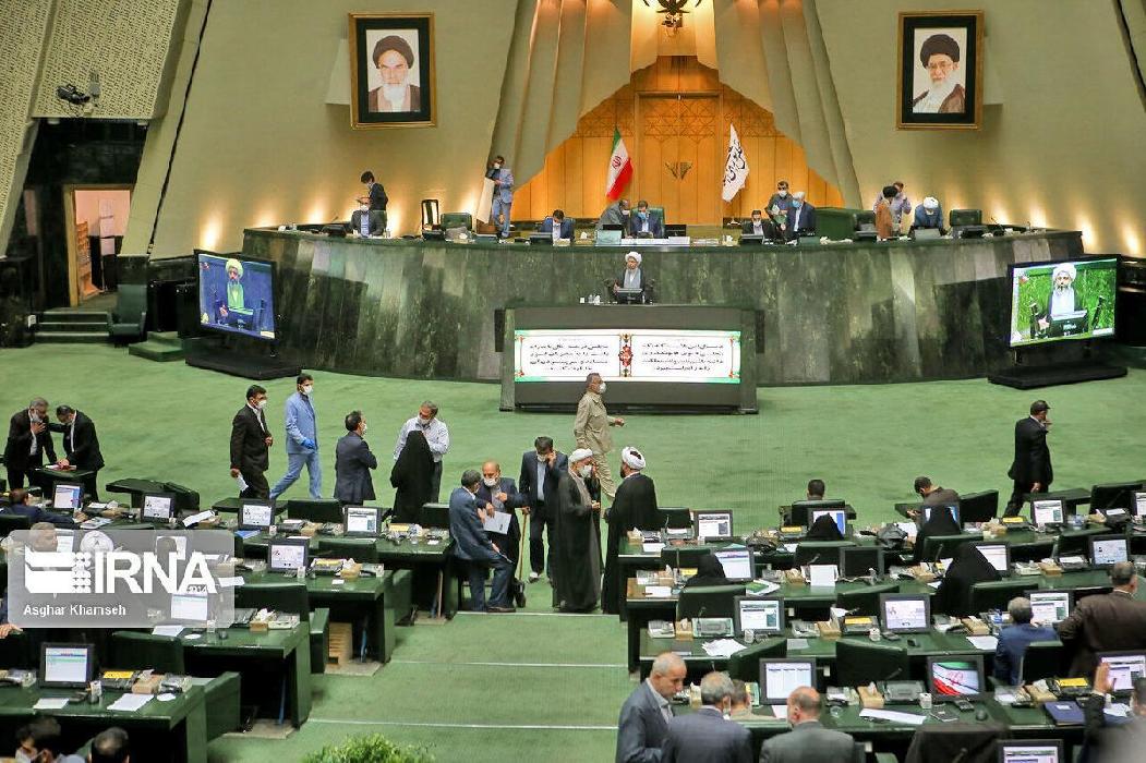 پانار | پارس ساختار | هیات رئیسه فراکسیون راهبردی مجلس انتخاب شد