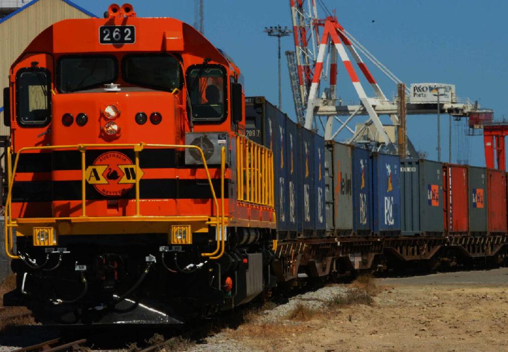 پانار | پارس ساختار | حمل و نقل بین‌المللی کالا از طریق راه آهن آذربایجان ۲۰ درصد افزایش یافت